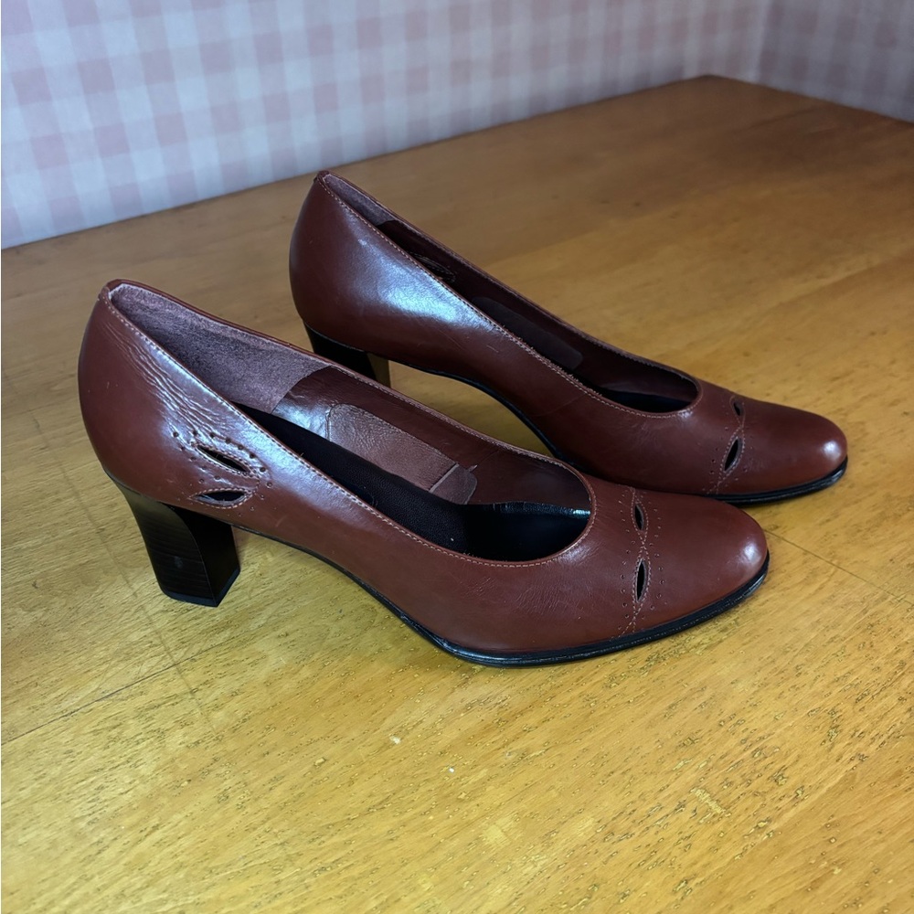 Etienne Aigner Leather Everett Pumps